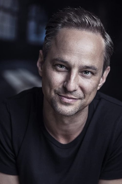 Цоуртенай J. Стевенс