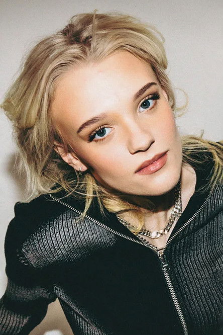  Элла Тиритиелло