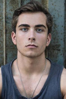 Jонатхан Елиас Wеиске