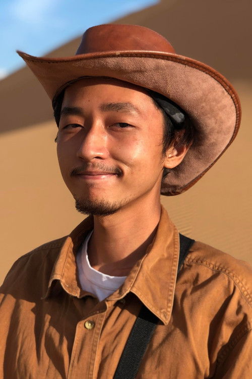 Нгуйễн Лê Хоàнг Пхúц