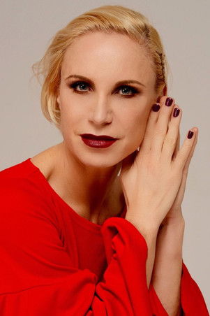  Надя Михаэль