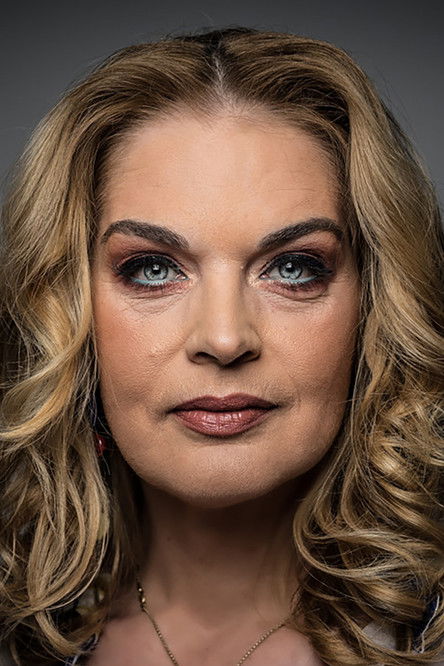 Мануела Хăрăбор