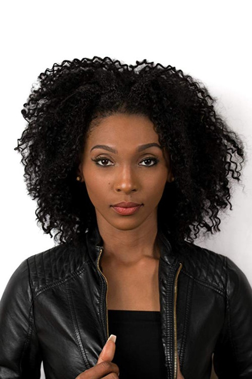 Сакина Деер