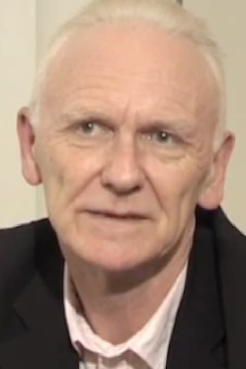 Майкл Робертс