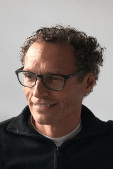 Jулиан Jонес