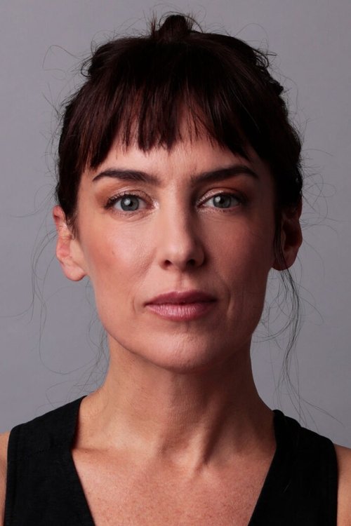 Jазмíн Стуарт