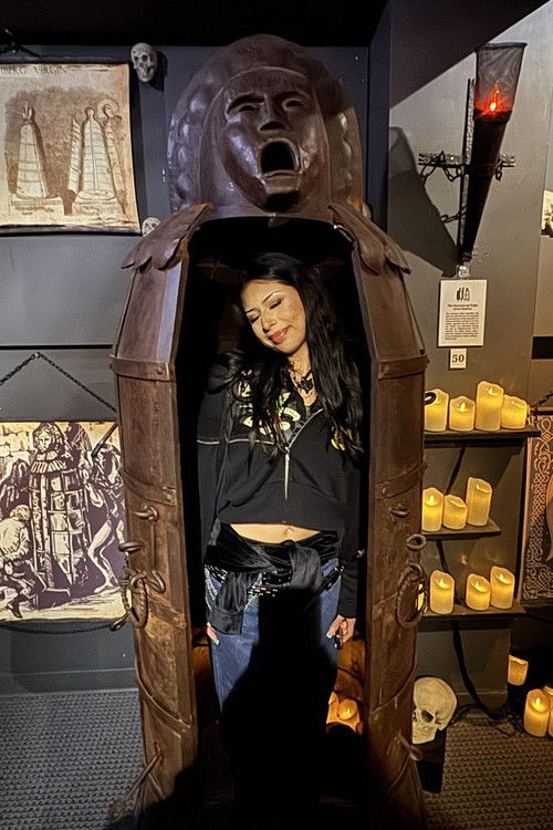 Крис Варгас