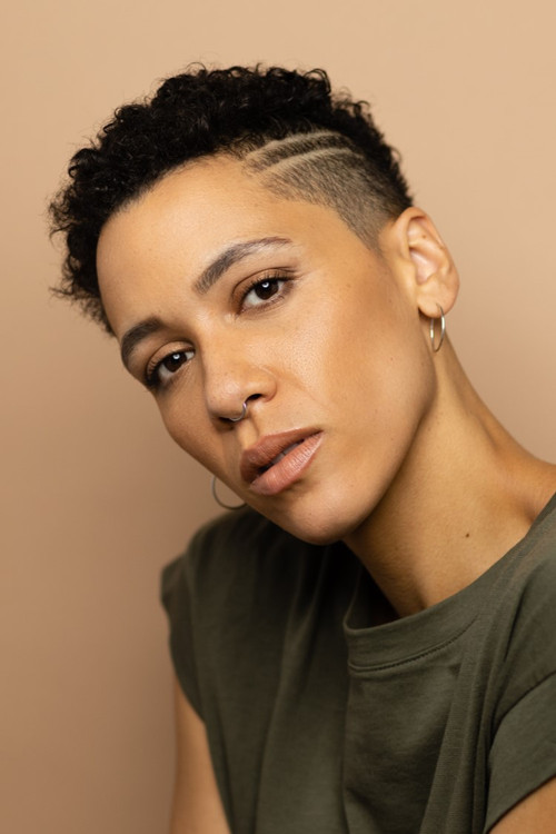 Сарин Монае Wест