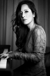 Алессандра Де Росарио