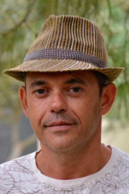 Антонио Алой