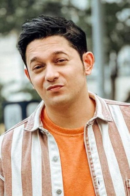 Андреw Андика