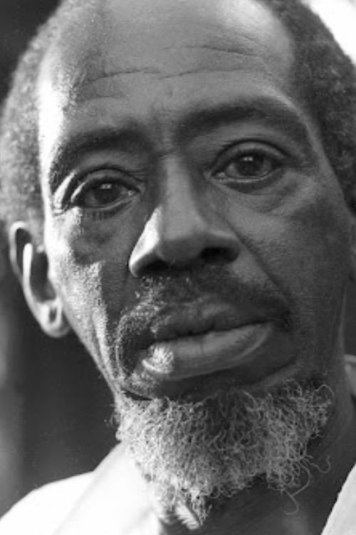 Мáрио Гусмãо