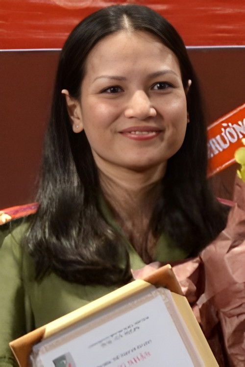 Лê Тхуý Нга