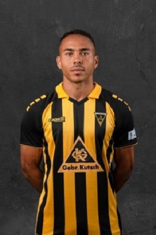 Робин Афамефуна