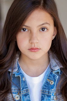 Елле Парис Легаспи