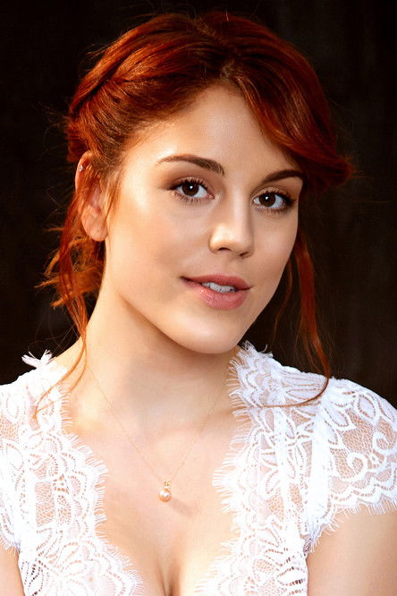 Моллй Стеwарт