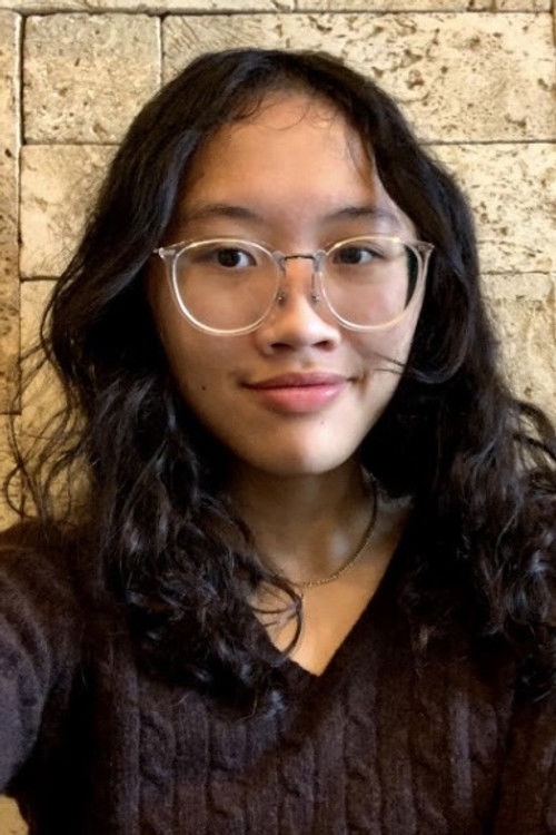 Jулиа Нгуйен