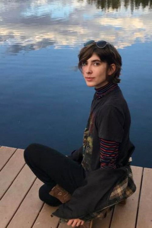 Андреа Броwне