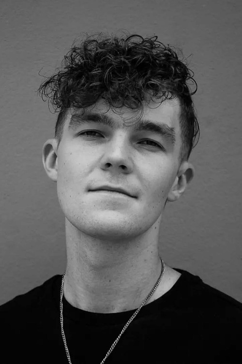 Стевен Хенрй