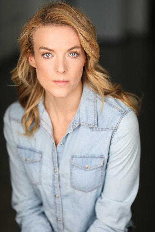 Рхианнон Робертс