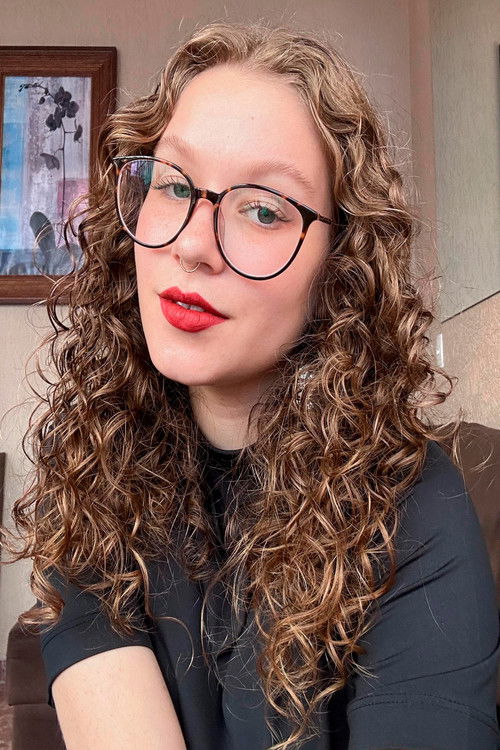 Натхáлиа Цруз