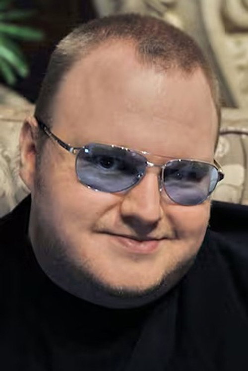  Ким Дотком