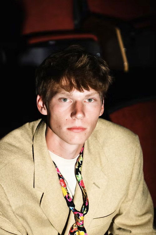 Етхан Хеwитт