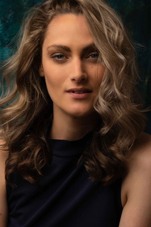 Царолине Левиен