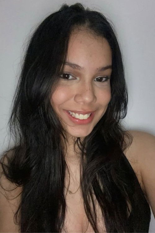 Луана Царрилес