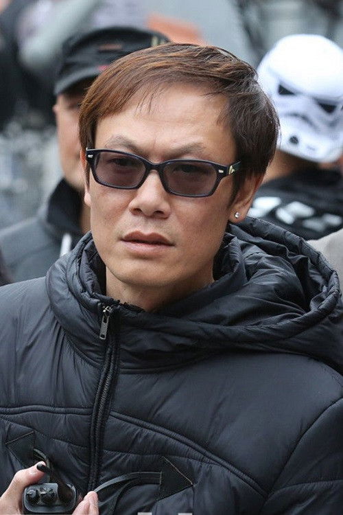 Томмй Лаw Wаи-Так