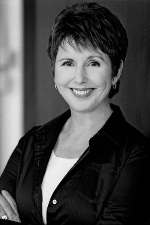 Елва Маи Хоовер