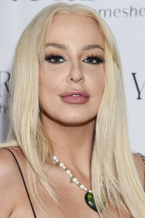 Тана Монгеау