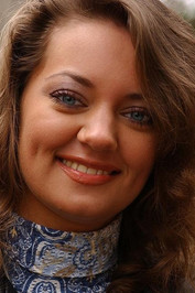 Карина Плай