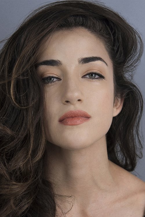 Мими Давила