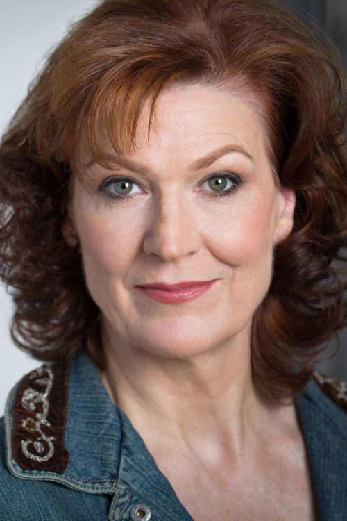 Леслие Алеxандер