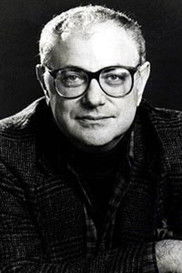 Петер Стоне