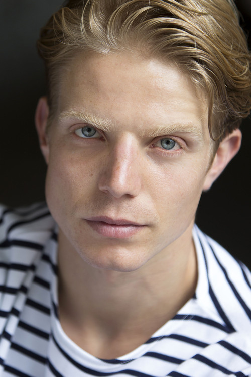 Цхарлей Палмер Ротхwелл