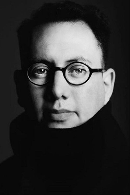 Рефик Анадол