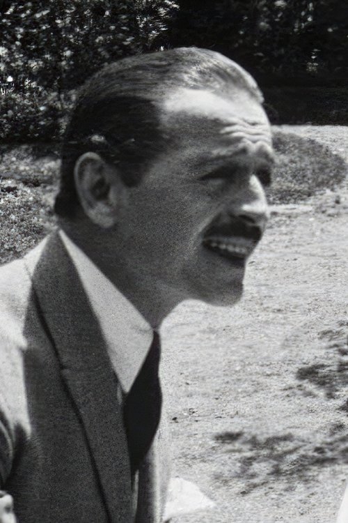 Гастон Jацqует