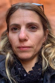 Аноук Аарон