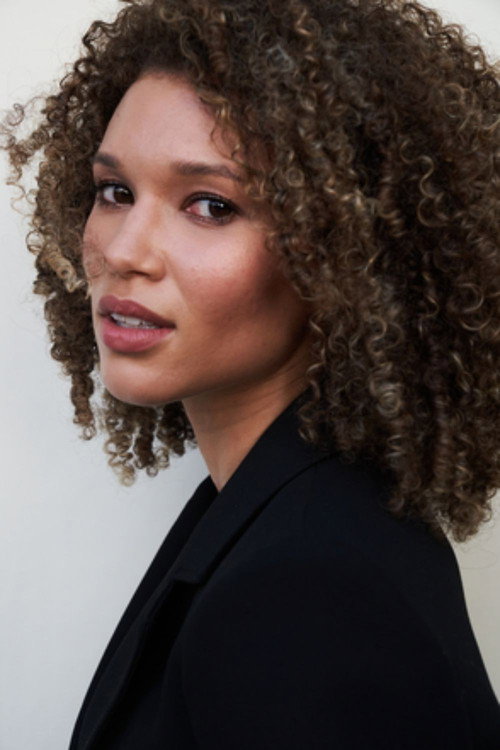 Самантха Нейланд