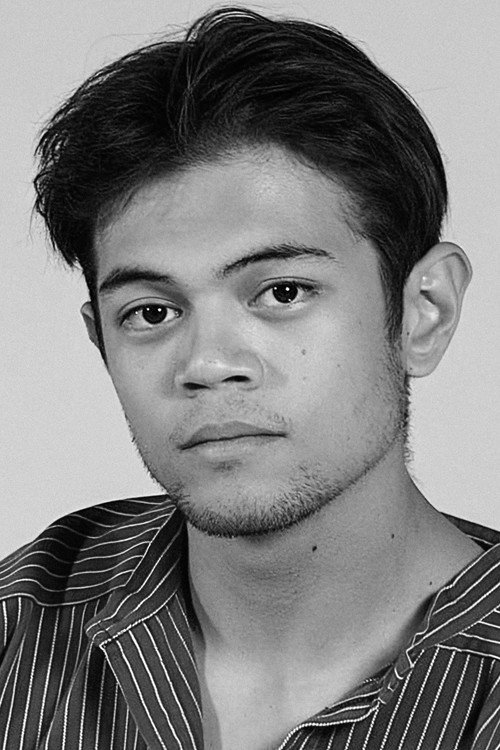 Маттхеw Рицо Хенриксен Сантос