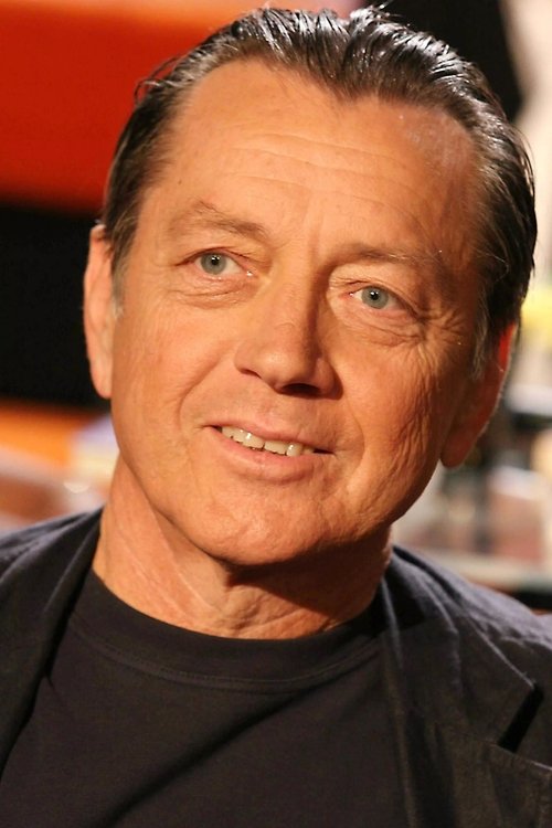  Бернар Жиродо