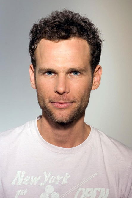 Одед Менастер