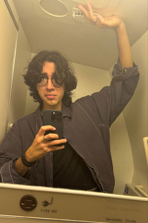 Йури Марqуес