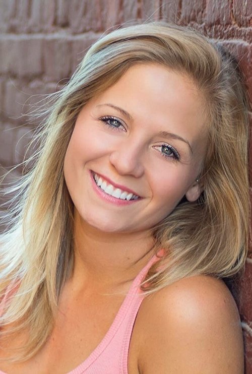  Брук Лайонс