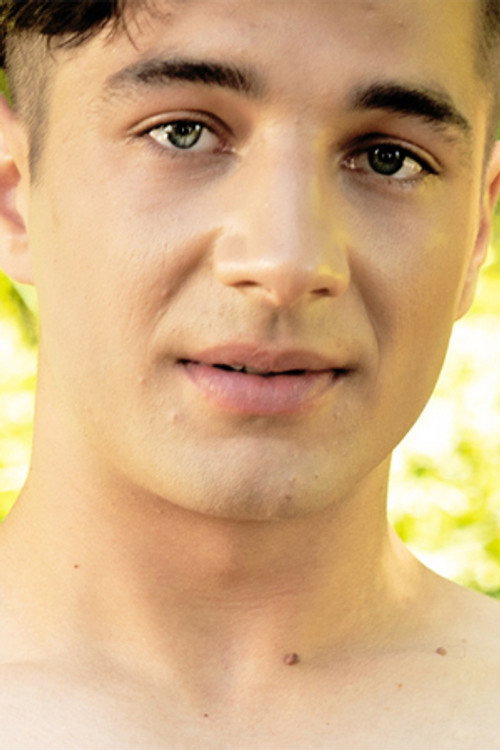 Лиам Плозен