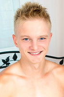 Кентон Торе