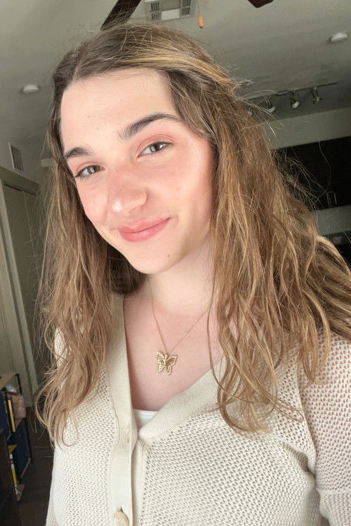 Елеанор Цоуртwригхт