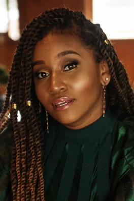 Андреа Леwис